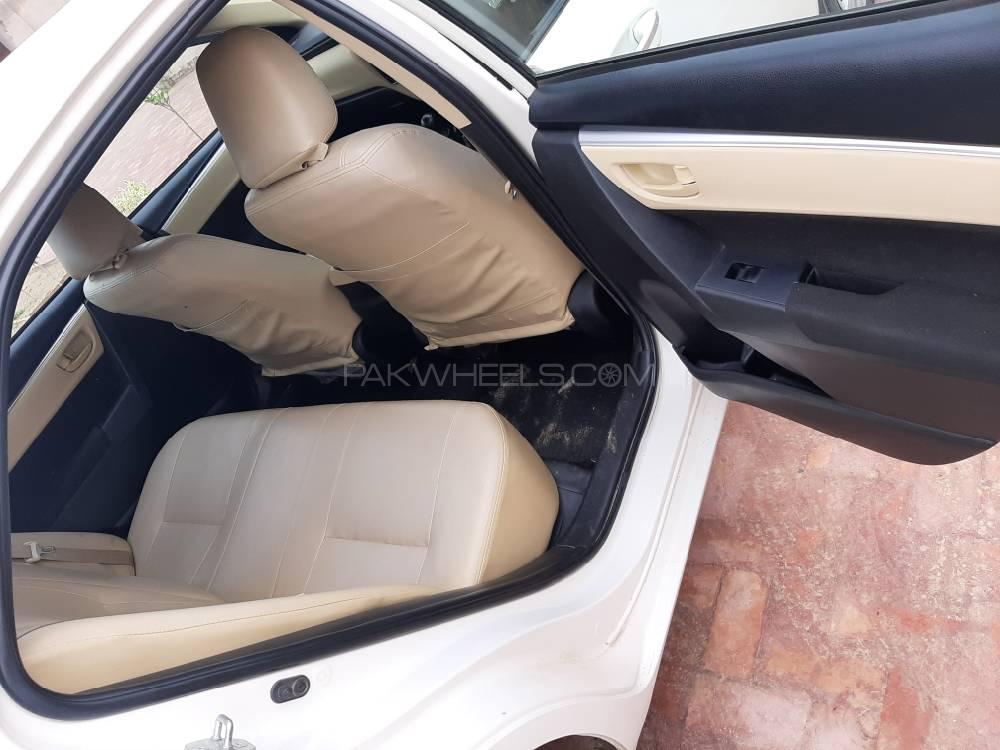 Toyota Corolla 2017 for Sale in Bahawalpur Toyota Corolla 2017 for Sale in Bahawalpur Image-11