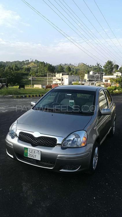 Toyota Vitz 2004 for Sale in Abbottabad Image-1