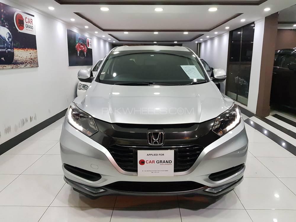 Honda Vezel 2014 for Sale in Peshawar Honda Vezel 2014 for Sale in Peshawar Image-2