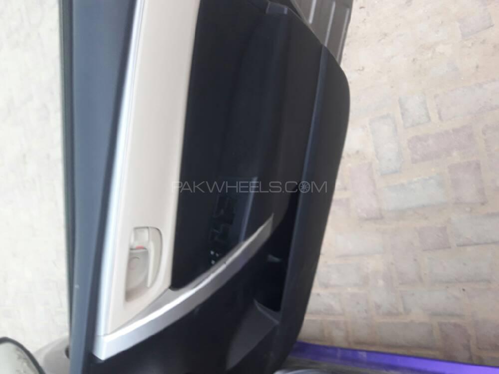 Toyota Corolla 2015 for Sale in Bahawalpur Toyota Corolla 2015 for Sale in Bahawalpur Image-5