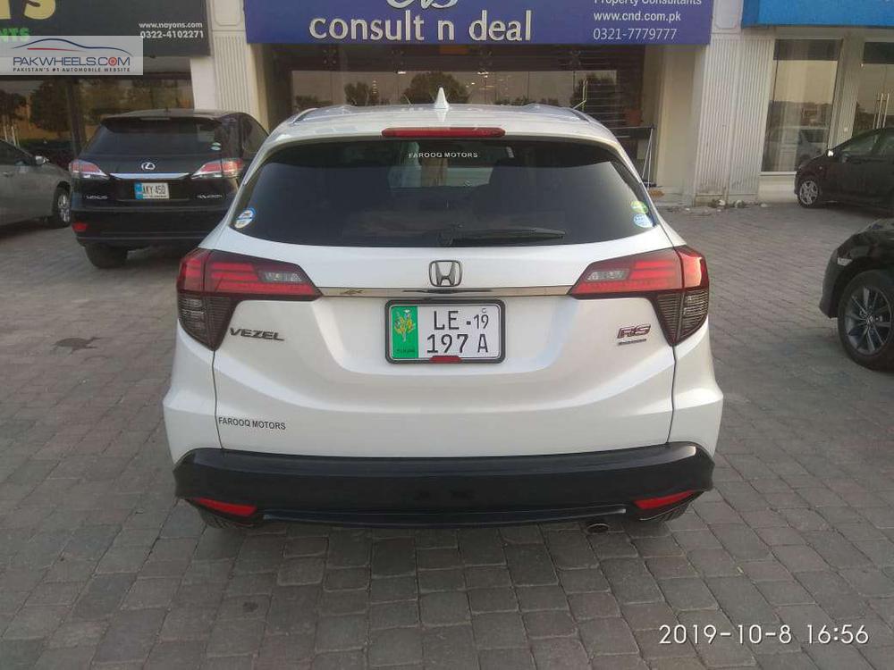 Honda Vezel 2018 for Sale in Lahore Honda Vezel 2018 for Sale in Lahore Image-6