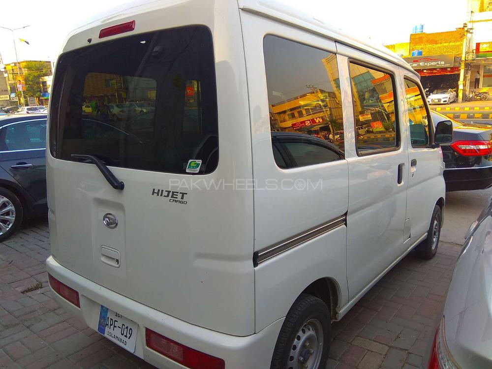 Daihatsu Hijet 2013 for Sale in Lahore Image-1