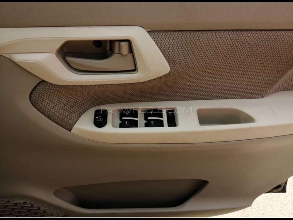 Daihatsu Move 2016 for Sale in Peshawar Daihatsu Move 2016 for Sale in Peshawar Image-7