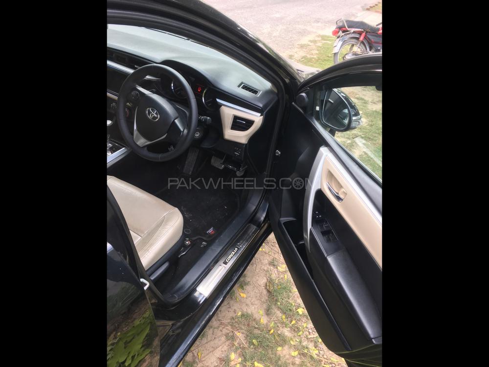 Toyota Corolla 2014 for Sale in Lahore Toyota Corolla 2014 for Sale in Lahore Image-8
