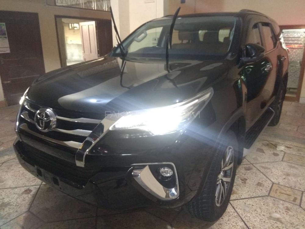 Toyota Fortuner 2018 for Sale in Karachi Toyota Fortuner 2018 for Sale in Karachi Image-2