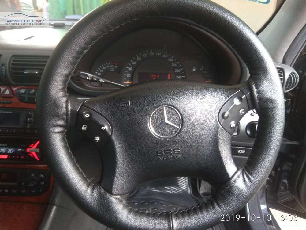 Mercedes Benz C Class 2004 for Sale in Lahore Mercedes Benz C Class 2004 for Sale in Lahore Image-8