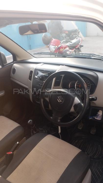Suzuki Wagon R 2015 for Sale in Peshawar Image-1