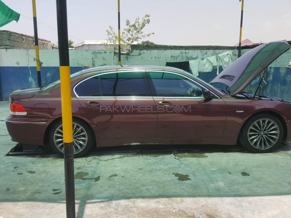 BMW 7 Series 2003 for Sale in Mirpur A.K. BMW 7 Series 2003 for Sale in Mirpur A.K. Image-9