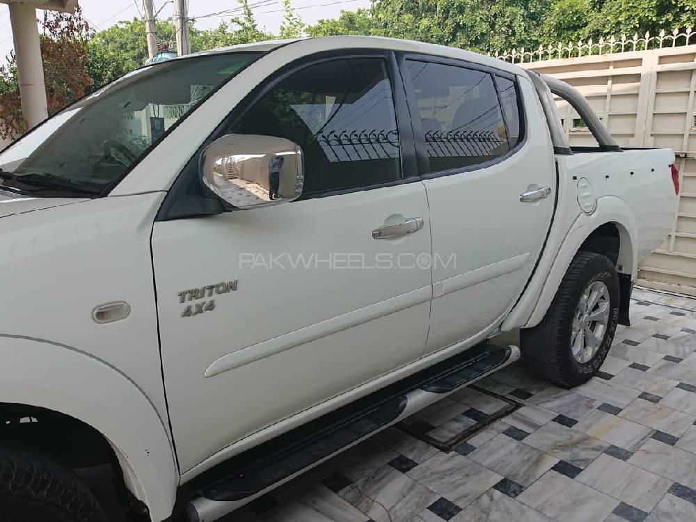 Mitsubishi Triton 2012 for Sale in Lahore Mitsubishi Triton 2012 for Sale in Lahore Image-13