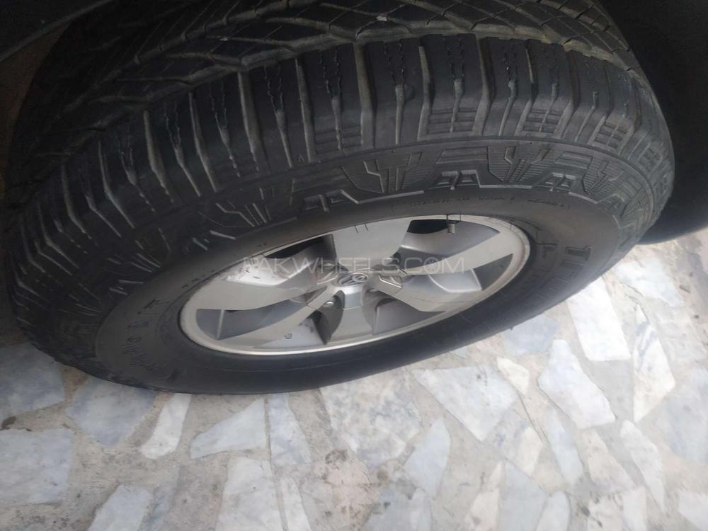 Toyota Hilux 2005 for Sale in Peshawar Toyota Hilux 2005 for Sale in Peshawar Image-8
