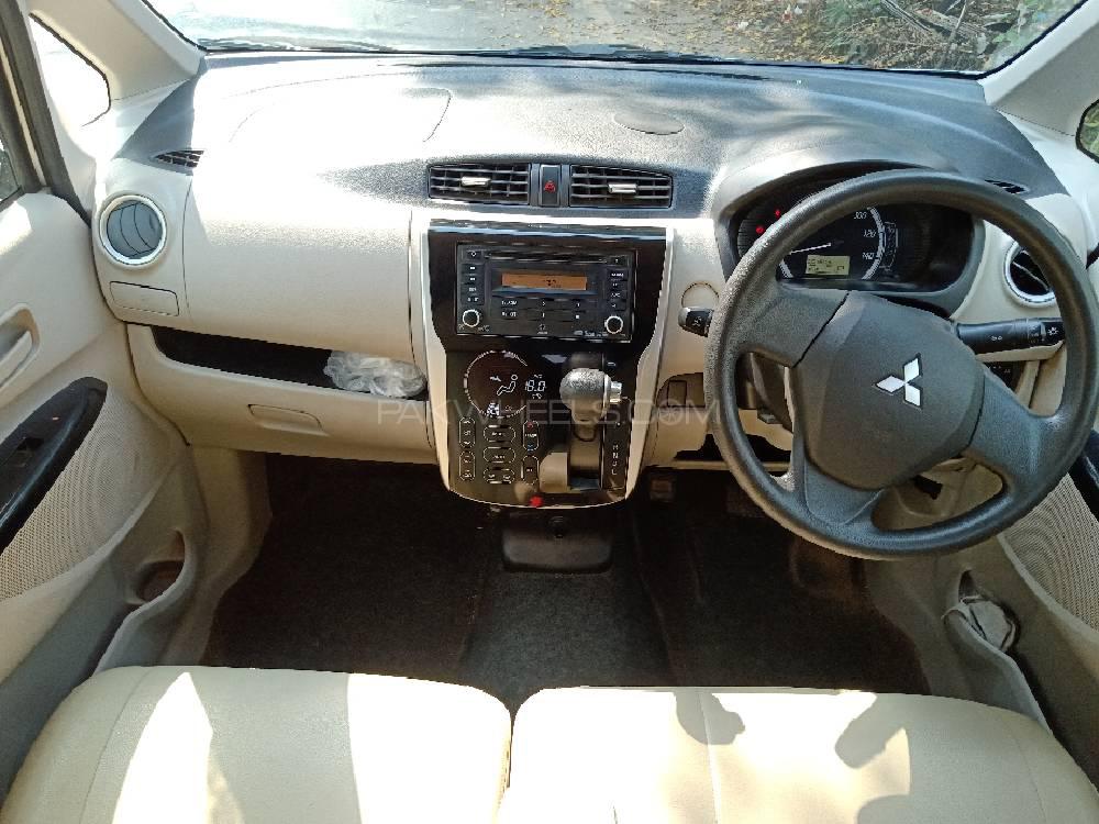 Mitsubishi Ek Wagon 2013 for Sale in Lahore Mitsubishi Ek Wagon 2013 for Sale in Lahore Image-7