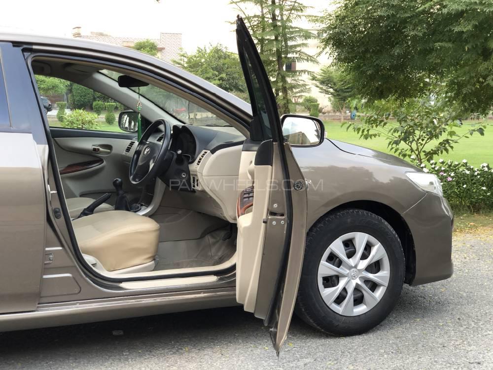 Toyota Corolla 2014 for Sale in Lahore Toyota Corolla 2014 for Sale in Lahore Image-12