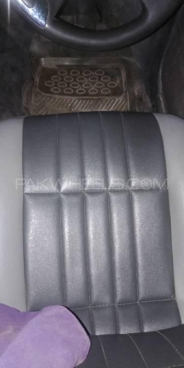 Suzuki Mehran 2005 for Sale in Lahore Suzuki Mehran 2005 for Sale in Lahore Image-4
