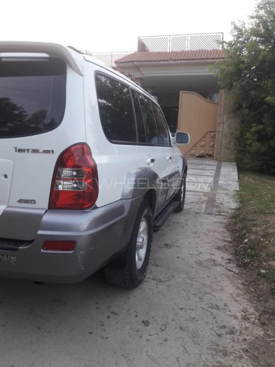 Hyundai Terracan 2005 for Sale in Peshawar Hyundai Terracan 2005 for Sale in Peshawar Image-2