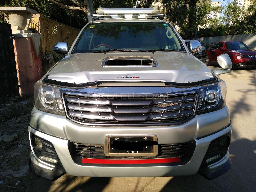 Toyota Hilux 2013 for Sale in Karachi Toyota Hilux 2013 for Sale in Karachi Image-2