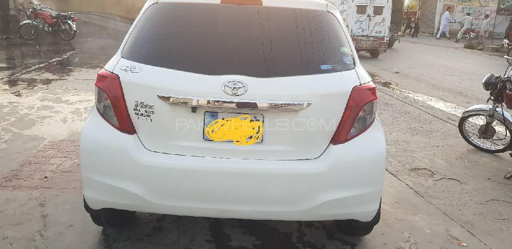 Toyota Vitz 2013 for Sale in Abbottabad Toyota Vitz 2013 for Sale in Abbottabad Image-3