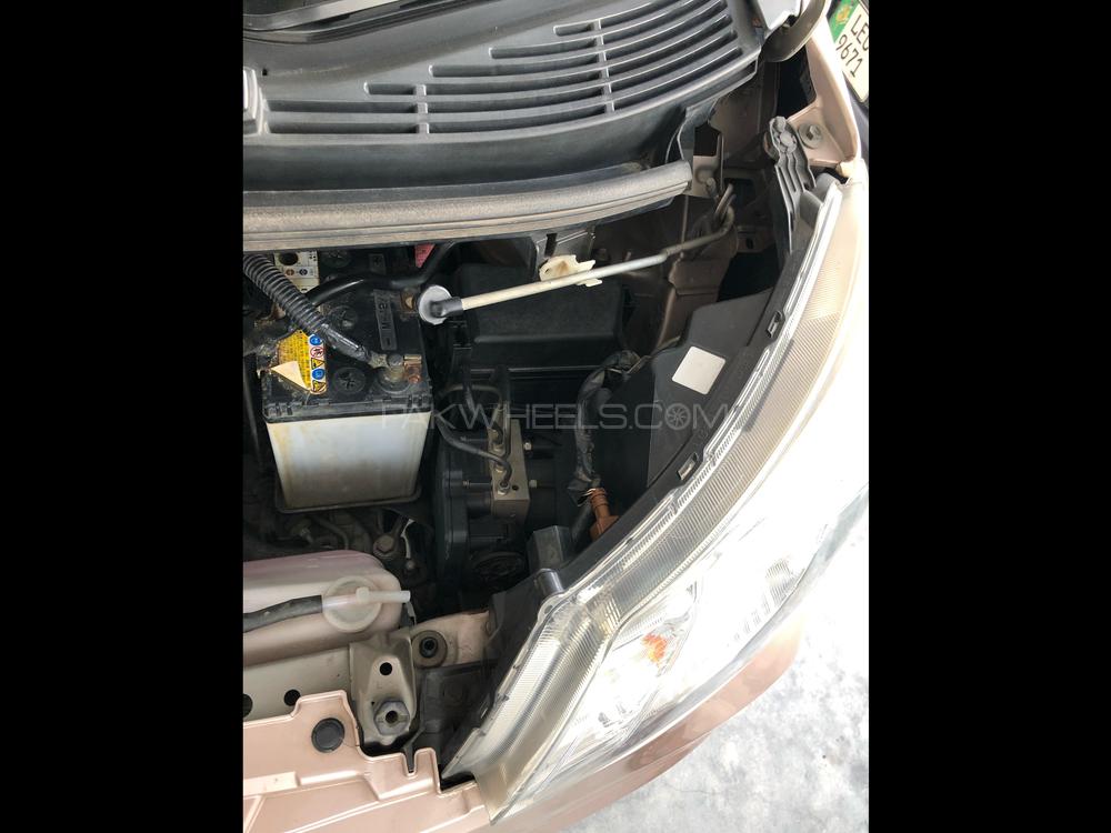 Daihatsu Move 2015 for Sale in Lahore Daihatsu Move 2015 for Sale in Lahore Image-10