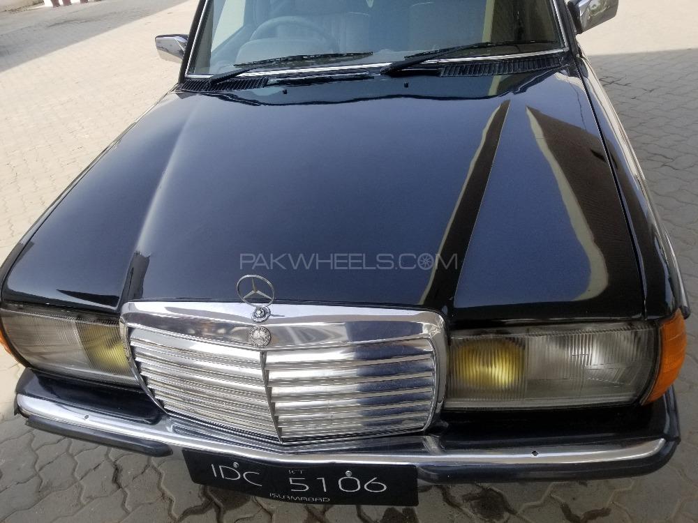 Mercedes Benz 200 D 1982 for Sale in Swabi Mercedes Benz 200 D 1982 for Sale in Swabi Image-11