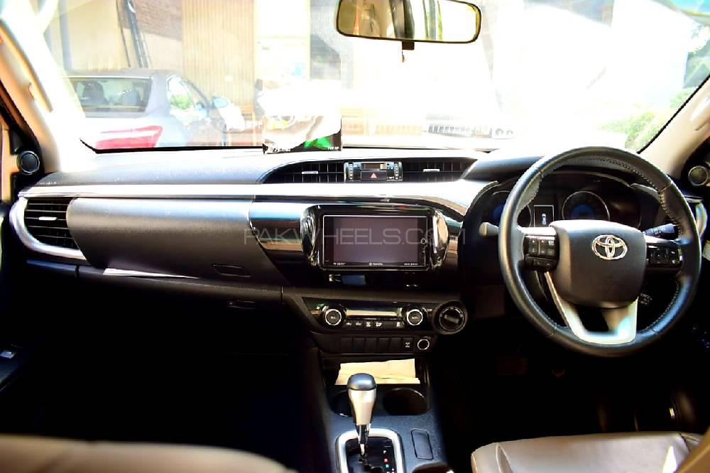 Toyota Hilux 2017 for Sale in Multan Toyota Hilux 2017 for Sale in Multan Image-2