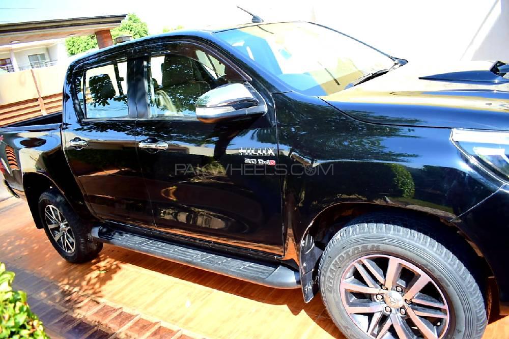 Toyota Hilux 2017 for Sale in Multan Toyota Hilux 2017 for Sale in Multan Image-14