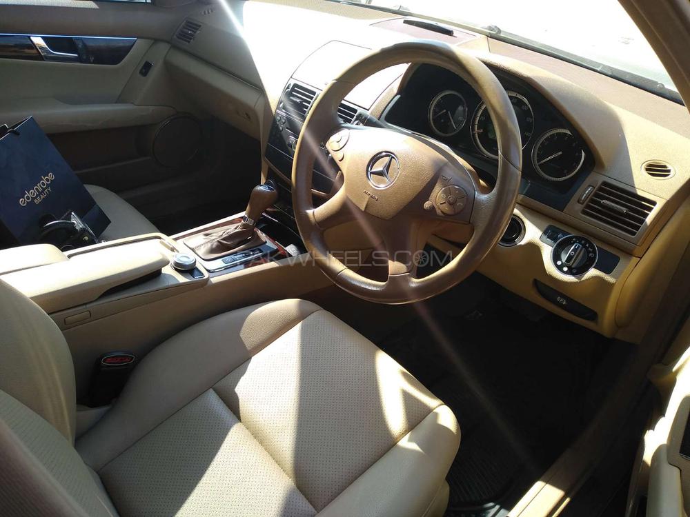 مرسڈیز بینز سی کلاس 2008 for Sale in کراچی مرسڈیز بینز سی کلاس 2008 for Sale in کراچی Image-4