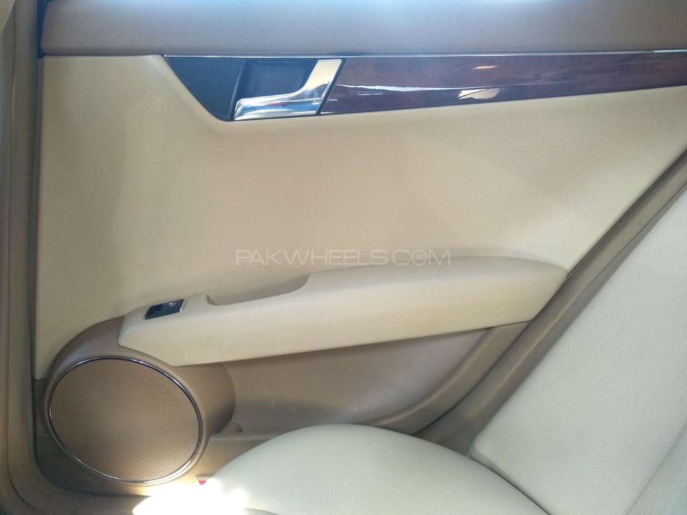 مرسڈیز بینز سی کلاس 2008 for Sale in کراچی مرسڈیز بینز سی کلاس 2008 for Sale in کراچی Image-18