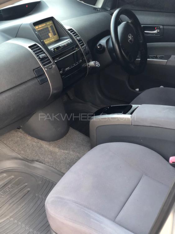 Toyota Prius 2007 for Sale in Hayatabad Toyota Prius 2007 for Sale in Hayatabad Image-5