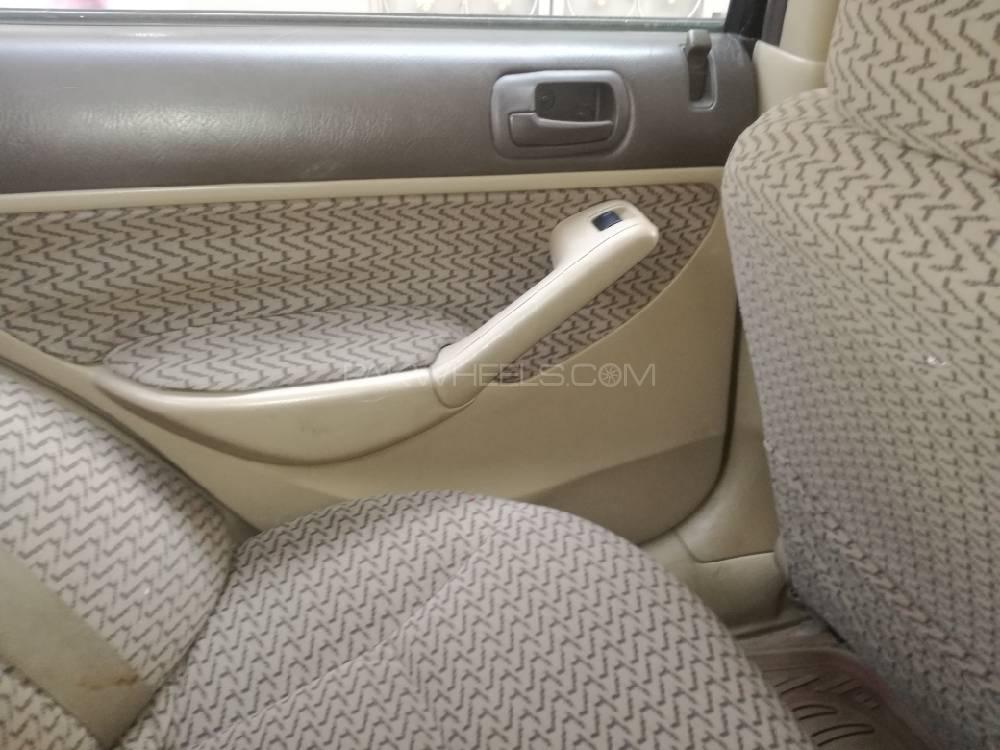 ہونڈا سوک 2004 for Sale in لاہور ہونڈا سوک 2004 for Sale in لاہور Image-16