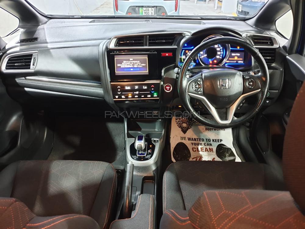 Honda Fit 2014 for Sale in Lahore Honda Fit 2014 for Sale in Lahore Image-4