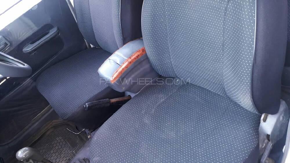 Suzuki Mehran 2004 for Sale in Mansehra Suzuki Mehran 2004 for Sale in Mansehra Image-3