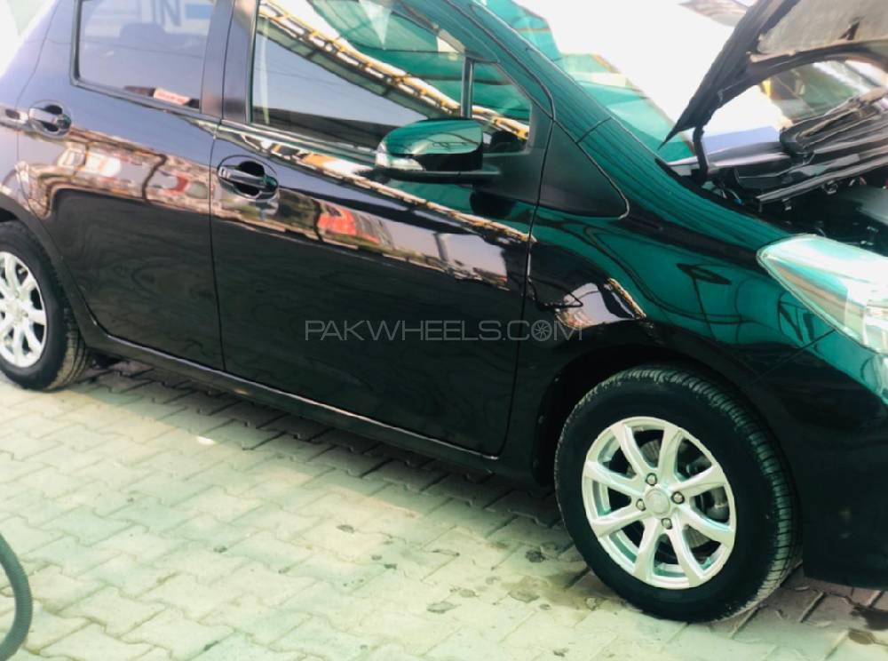 Toyota Vitz 2013 for Sale in Peshawar Toyota Vitz 2013 for Sale in Peshawar Image-7