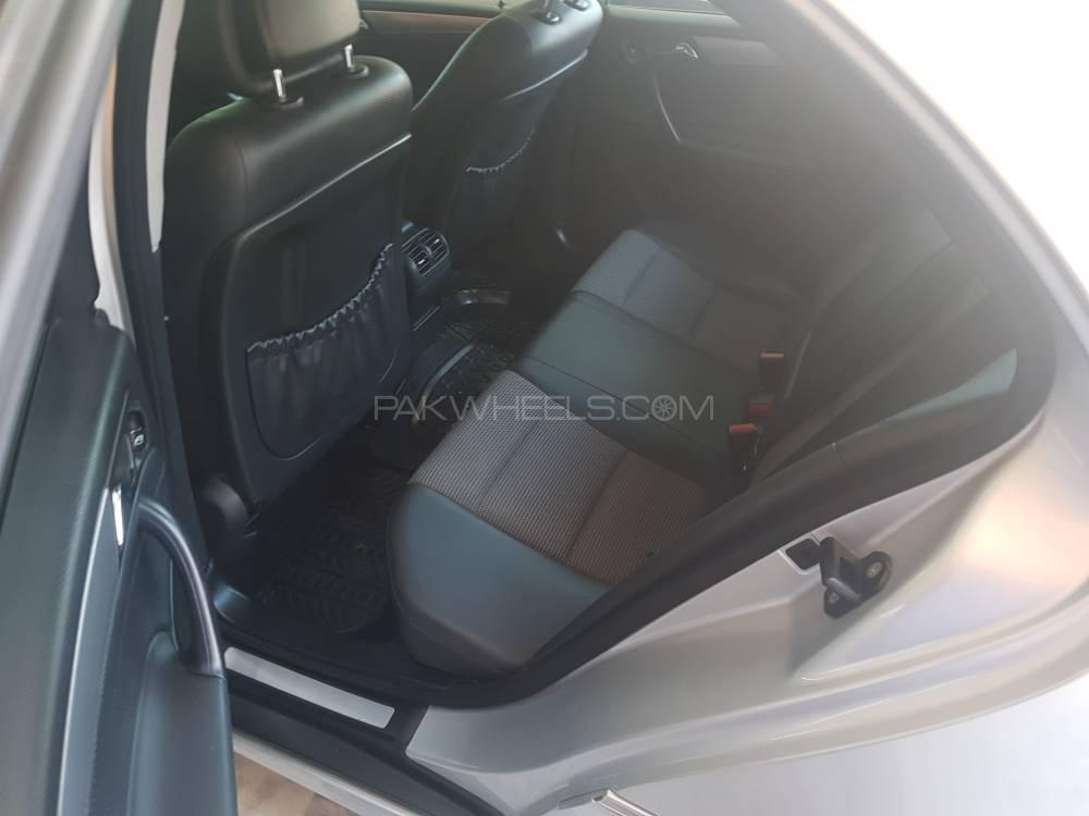 مرسڈیز بینز سی کلاس 2006 for Sale in پشاور مرسڈیز بینز سی کلاس 2006 for Sale in پشاور Image-10