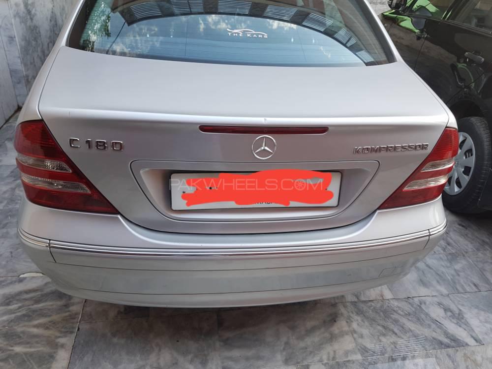 مرسڈیز بینز سی کلاس 2006 for Sale in پشاور مرسڈیز بینز سی کلاس 2006 for Sale in پشاور Image-17