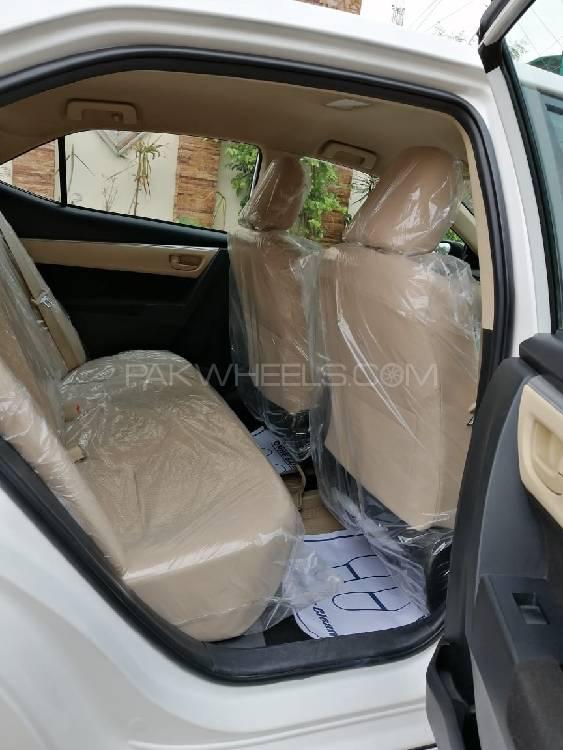 Toyota Corolla 2018 for Sale in Karachi Toyota Corolla 2018 for Sale in Karachi Image-12