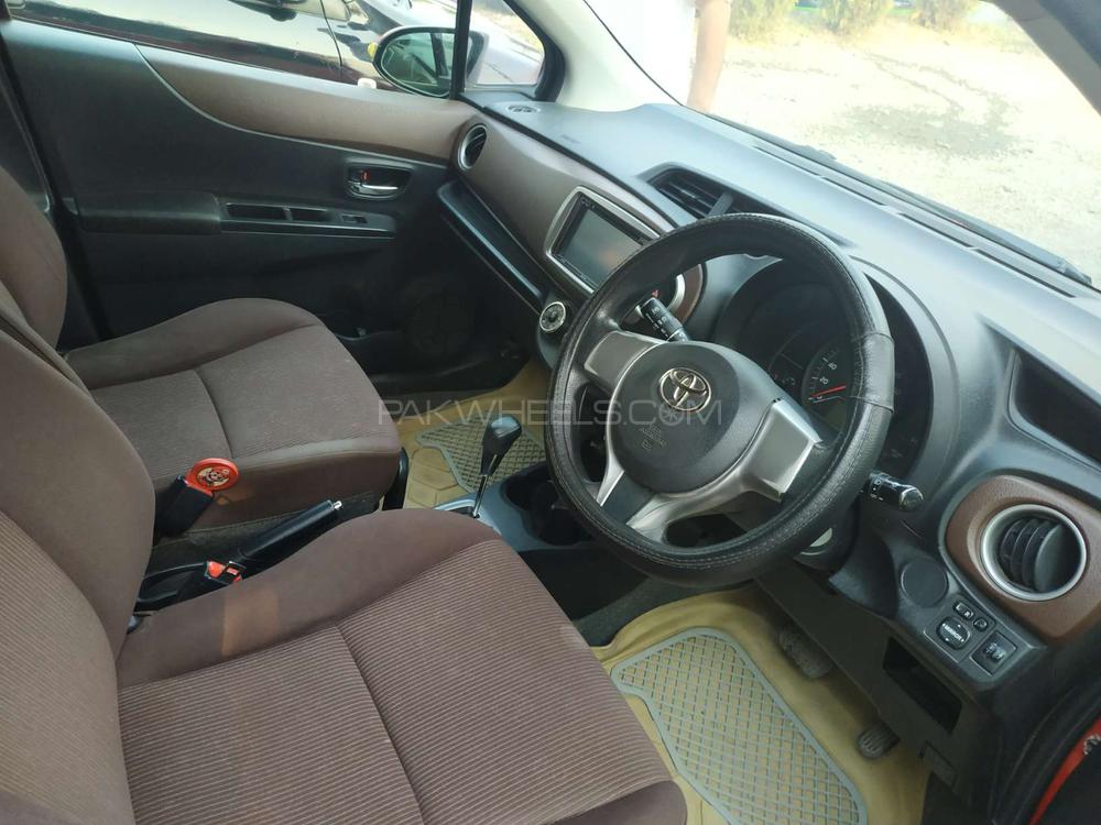 Toyota Vitz 2011 for Sale in Peshawar Toyota Vitz 2011 for Sale in Peshawar Image-11