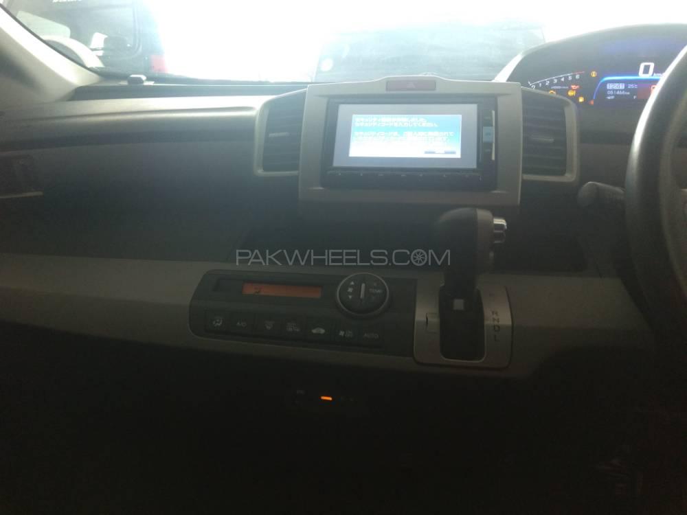 Honda Freed 2013 for Sale in Karachi Honda Freed 2013 for Sale in Karachi Image-4
