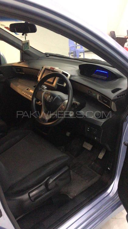 Honda Freed 2011 for Sale in Karachi Honda Freed 2011 for Sale in Karachi Image-6