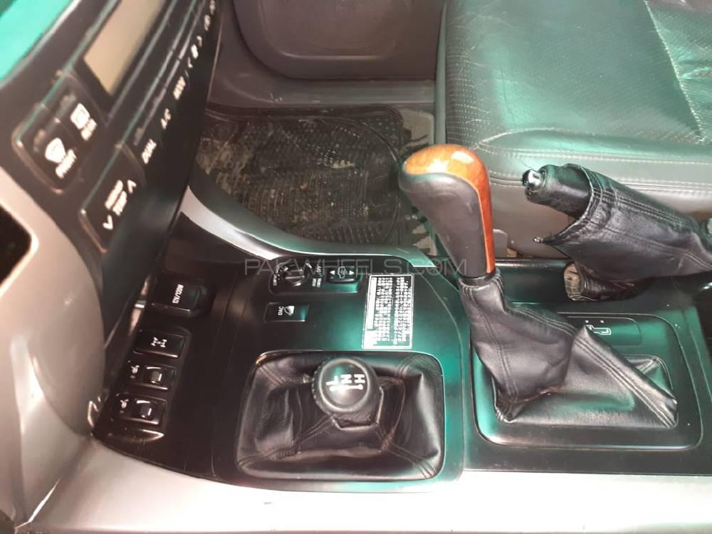 Toyota Prado 2004 for Sale in Lahore Toyota Prado 2004 for Sale in Lahore Image-10