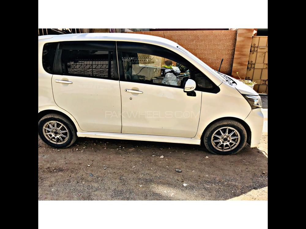 Daihatsu Move 2014 for Sale in Karachi Daihatsu Move 2014 for Sale in Karachi Image-4