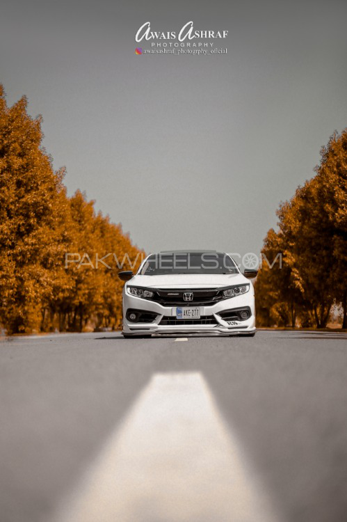 Honda Civic - 2018  Honda Civic - 2018  Image-2