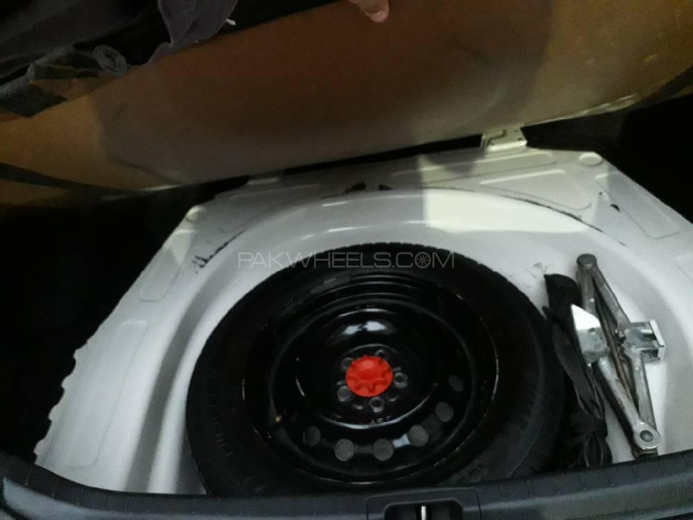 Toyota Corolla 2017 for Sale in Taxila Image-1