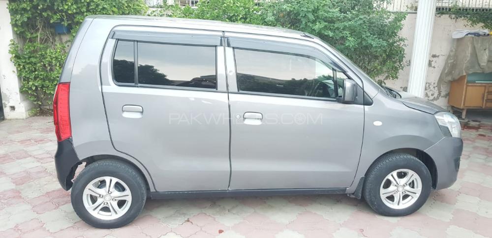 Suzuki Wagon R 2015 for Sale in Lahore Suzuki Wagon R 2015 for Sale in Lahore Image-2