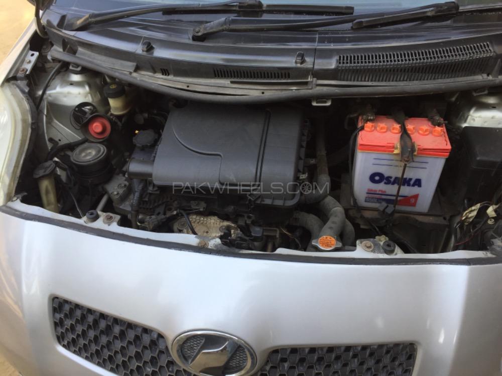 Toyota Vitz 2006 for Sale in Nowshera Toyota Vitz 2006 for Sale in Nowshera Image-16