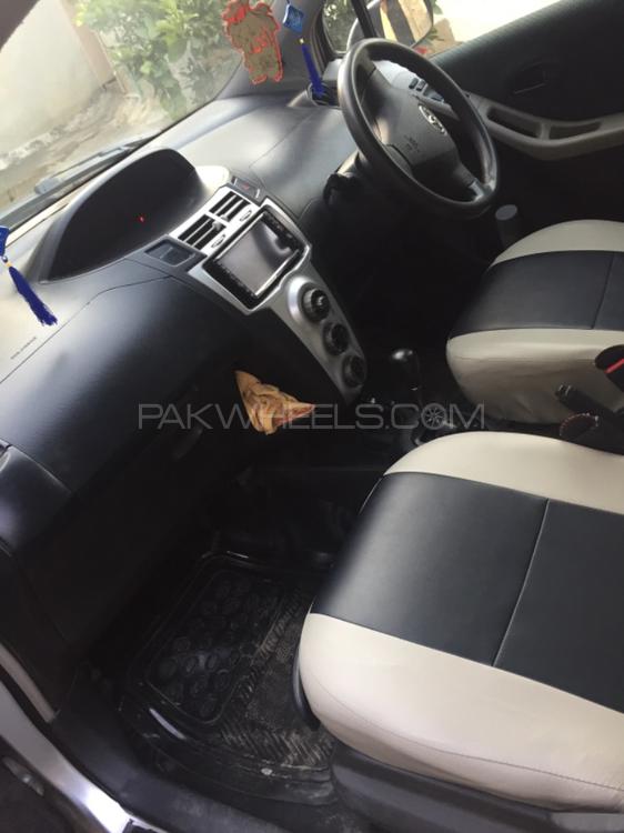Toyota Vitz 2006 for Sale in Nowshera Toyota Vitz 2006 for Sale in Nowshera Image-11
