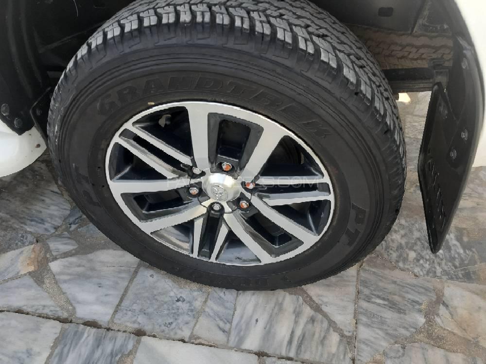 Toyota Hilux 2019 for Sale in Peshawar Toyota Hilux 2019 for Sale in Peshawar Image-9