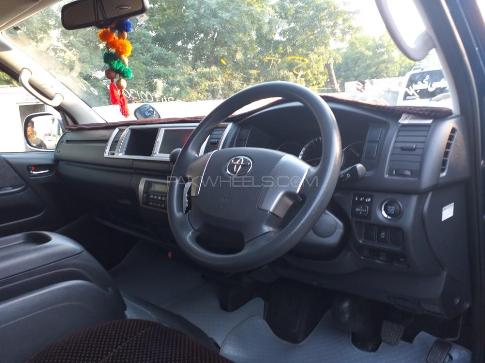 Toyota Hiace 2014 for Sale in Burewala Toyota Hiace 2014 for Sale in Burewala Image-9