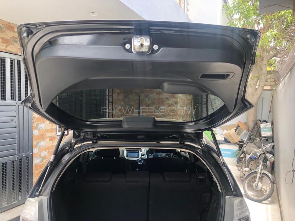 Honda Fit 2013 for Sale in Hyderabad Honda Fit 2013 for Sale in Hyderabad Image-6