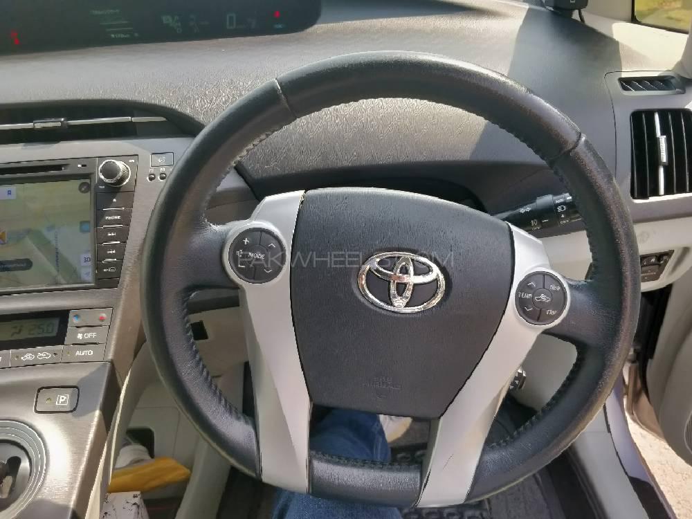 Toyota Prius 2012 for Sale in Faisalabad Toyota Prius 2012 for Sale in Faisalabad Image-6