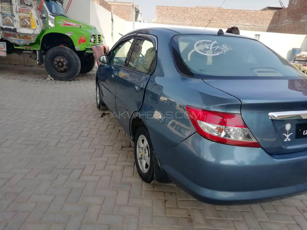 ہونڈا سٹی 2005 for Sale in فیصل آباد ہونڈا سٹی 2005 for Sale in فیصل آباد Image-16