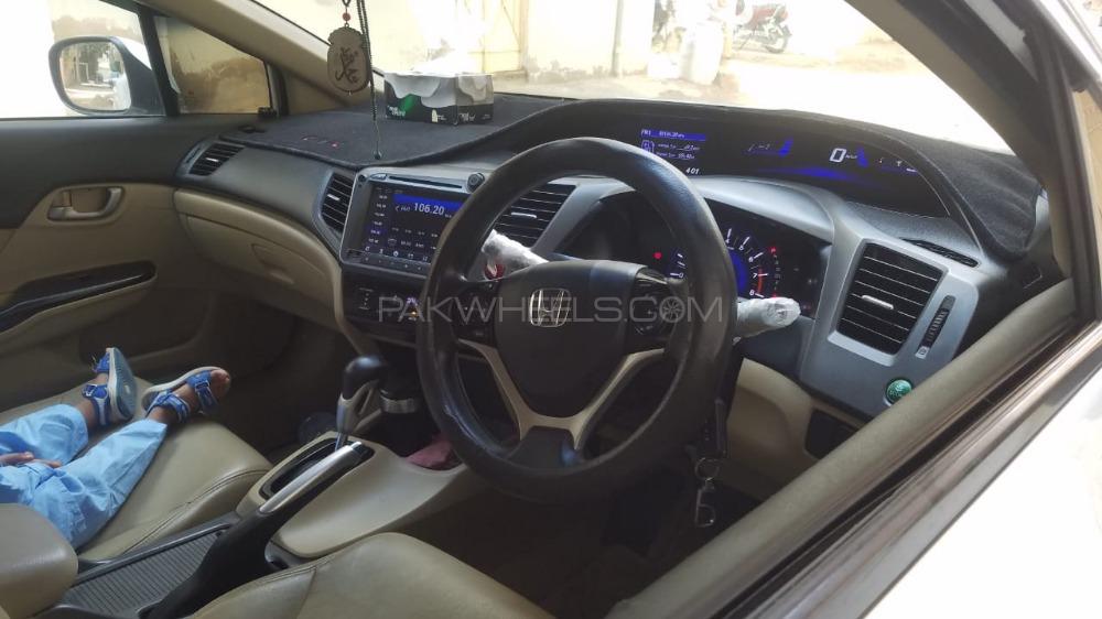 Honda Civic 2015 for Sale in Karachi Honda Civic 2015 for Sale in Karachi Image-9